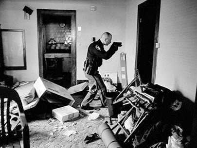 Victims of financial crisis or capitalism? ảnh 1